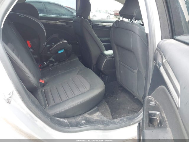 44833780 :رقم المزاد ، 3FA6P0H77HR368457 vin ، 2017 Ford Fusion Se مزاد بيع