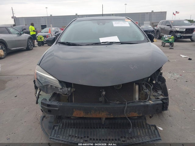 44833795 :رقم المزاد ، 5YFBURHE5JP782837 vin ، 2018 Toyota Corolla Le مزاد بيع