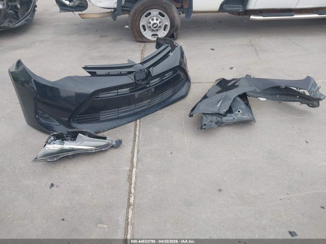 44833795 :رقم المزاد ، 5YFBURHE5JP782837 vin ، 2018 Toyota Corolla Le مزاد بيع