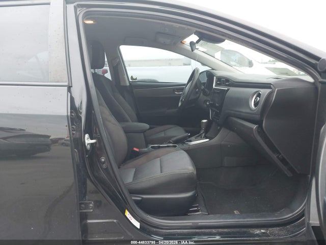 44833795 :رقم المزاد ، 5YFBURHE5JP782837 vin ، 2018 Toyota Corolla Le مزاد بيع