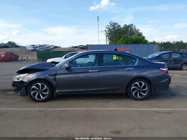 Продажа на аукционе авто 2017 Honda Accord Ex-l, vin: 1HGCR2F84HA055179, номер лота: 44833798