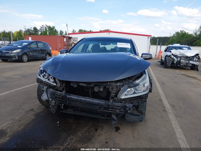Продажа на аукционе авто 2017 Honda Accord Ex-l, vin: 1HGCR2F84HA055179, номер лота: 44833798