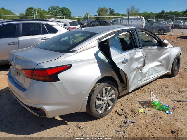 44833799 :رقم المزاد ، 1N4BL4BV9KC254734 vin ، 2019 Nissan Altima 2.5 S مزاد بيع