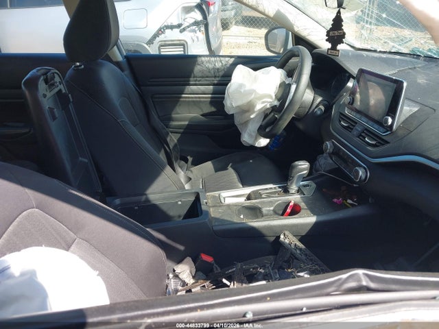 44833799 :رقم المزاد ، 1N4BL4BV9KC254734 vin ، 2019 Nissan Altima 2.5 S مزاد بيع