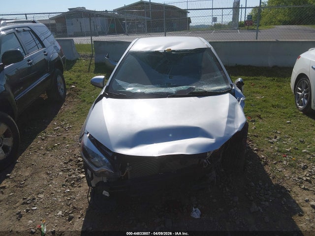 44833807 :رقم المزاد ، 5YFBURHE7GP465845 vin ، 2016 Toyota Corolla Le Plus مزاد بيع