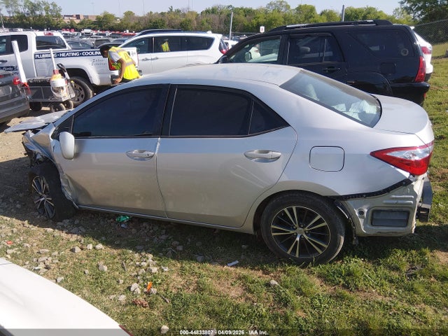 44833807 :رقم المزاد ، 5YFBURHE7GP465845 vin ، 2016 Toyota Corolla Le Plus مزاد بيع