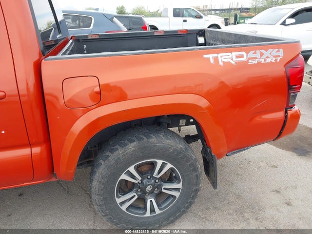 2018 Toyota Tacoma Trd Sport მანქანა იყიდება აუქციონზე, vin: 3TMCZ5AN4JM181693, აუქციონის ნომერი: 44833815
