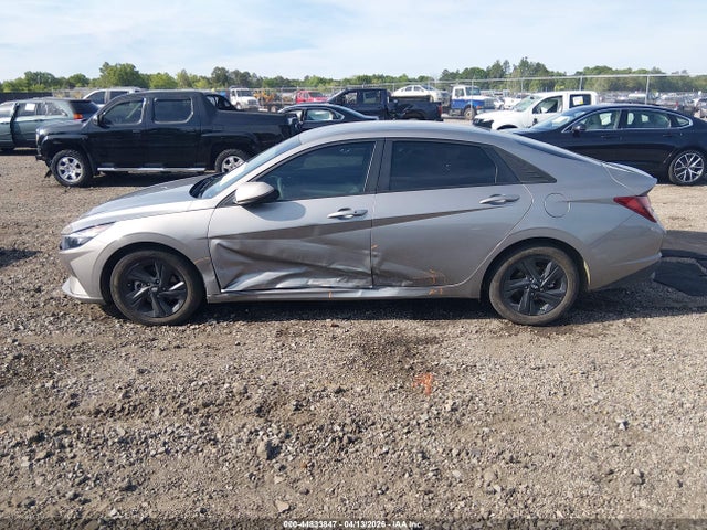 Продажа на аукционе авто 2022 Hyundai Elantra Sel, vin: KMHLM4AG0NU240830, номер лота: 44833847
