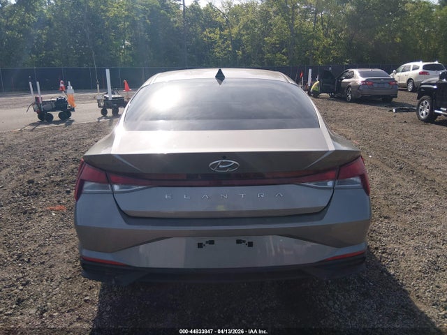 Продажа на аукционе авто 2022 Hyundai Elantra Sel, vin: KMHLM4AG0NU240830, номер лота: 44833847