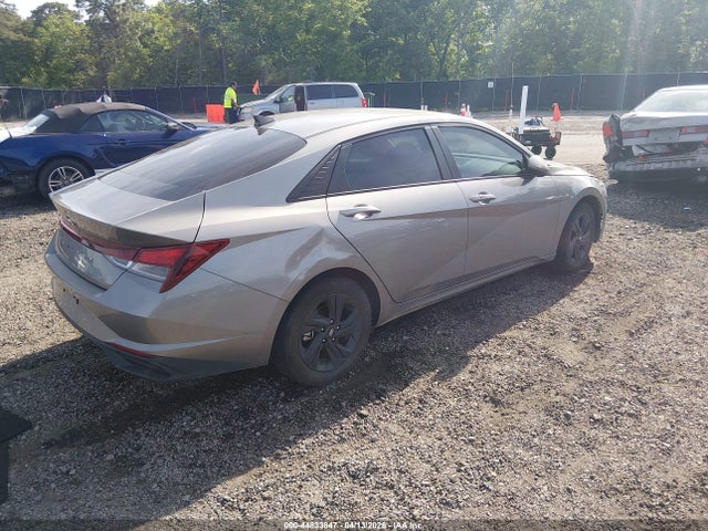 Продажа на аукционе авто 2022 Hyundai Elantra Sel, vin: KMHLM4AG0NU240830, номер лота: 44833847
