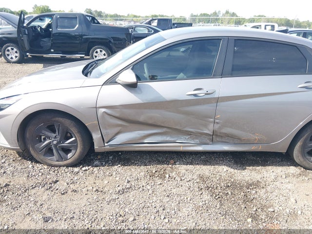 Продажа на аукционе авто 2022 Hyundai Elantra Sel, vin: KMHLM4AG0NU240830, номер лота: 44833847
