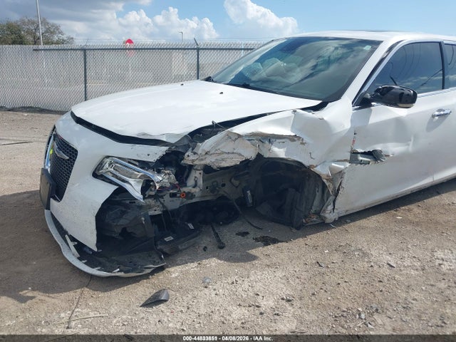 2015 CHRYSLER 300C 2C3CCAET8FH875879 Photo 5