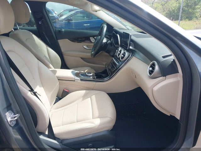Продажа на аукционе авто 2017 Mercedes-benz C 300, vin: 55SWF4JBXHU230897, номер лота: 44833870