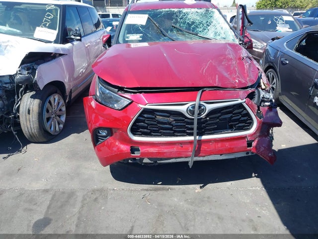 Toyota Highlander Le 2022 5TDZZRAH8NS140548 Image 13