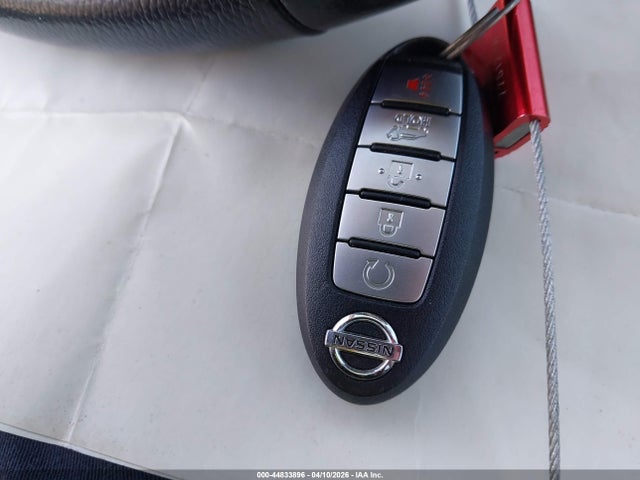 44833896 :رقم المزاد ، 5N1AZ2MHXHN102132 vin ، 2017 Nissan Murano Sl مزاد بيع