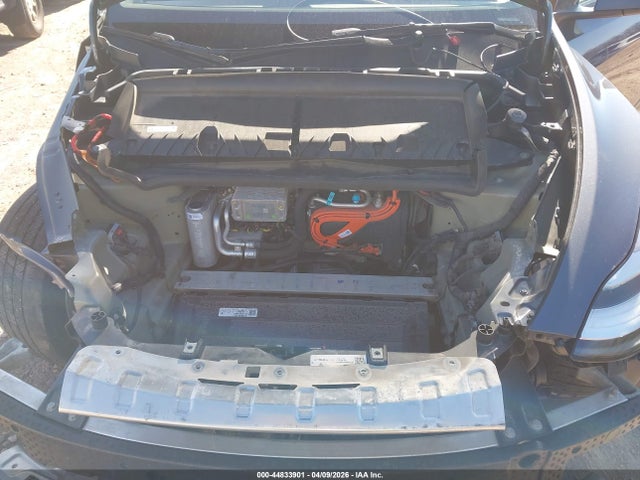 44833901 :رقم المزاد ، 7SAYGDEE7NA021818 vin ، 2022 Tesla Model Y Long Range Dual Motor All-wheel Drive مزاد بيع