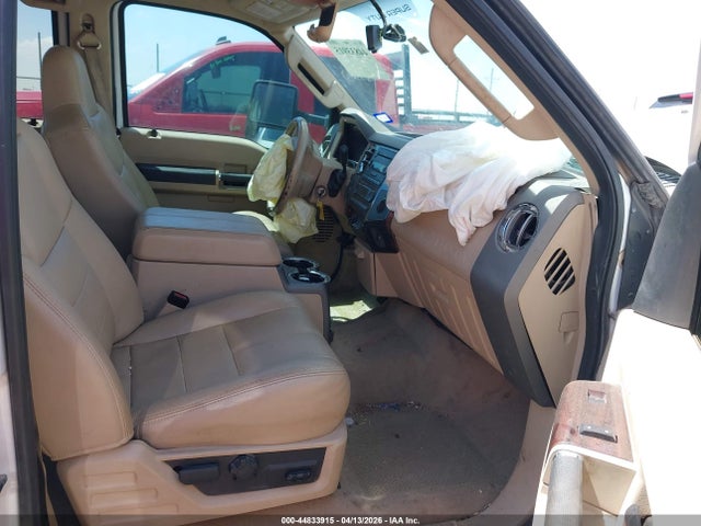 44833915 :رقم المزاد ، 1FTWW32R88EA31517 vin ، 2008 Ford F-350 King Ranch/lariat/xl/xlt مزاد بيع
