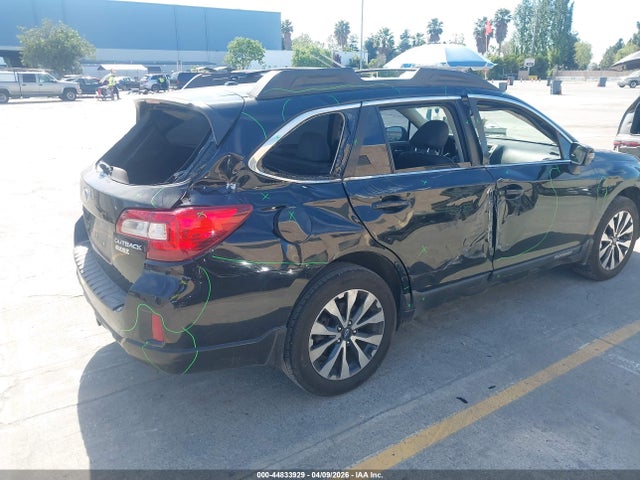 Subaru Outback 2.5i Limited 2015 4S4BSALCXF3256549 Image 6