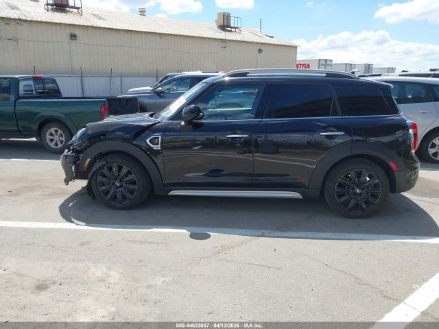 Mini Countryman Cooper S 2017 WMZYT3C36H3D97583 Image 15