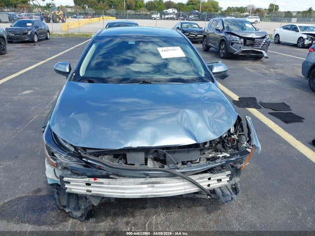 44833995 :رقم المزاد ، JTDEPRAE3LJ042080 vin ، 2020 Toyota Corolla Le مزاد بيع