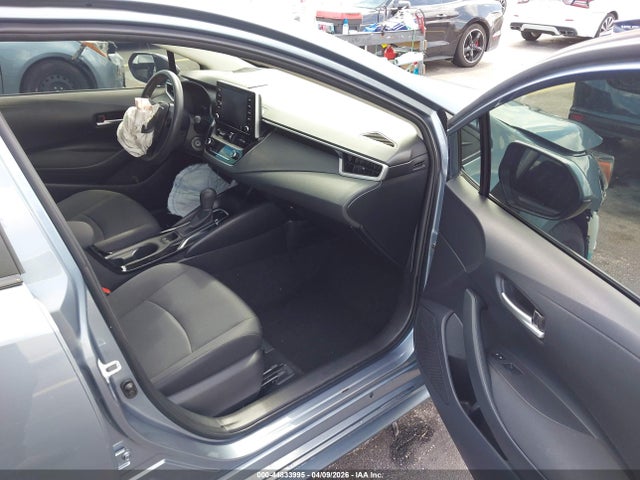 44833995 :رقم المزاد ، JTDEPRAE3LJ042080 vin ، 2020 Toyota Corolla Le مزاد بيع