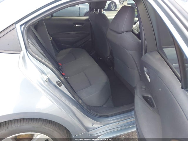 44833995 :رقم المزاد ، JTDEPRAE3LJ042080 vin ، 2020 Toyota Corolla Le مزاد بيع