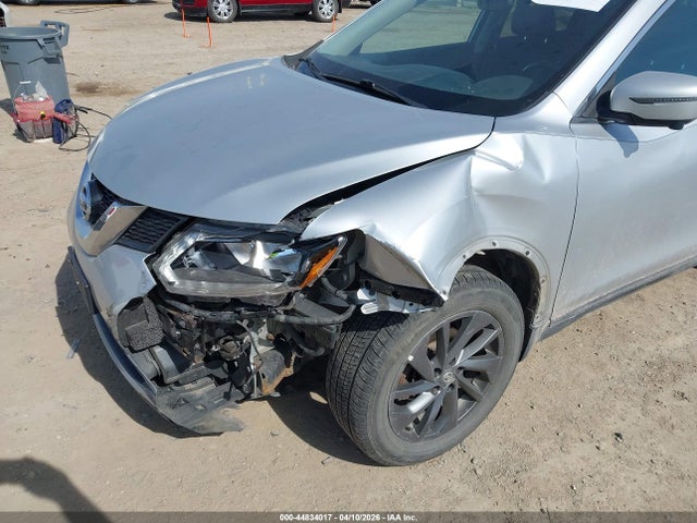 KNMAT2MV2GP685021 Nissan Rogue Sl