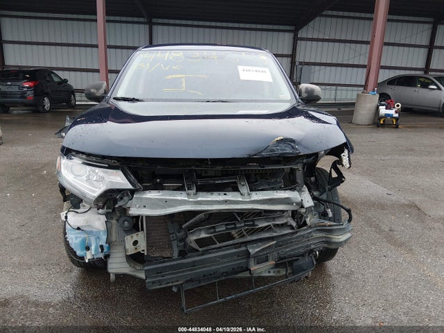 44834048 :رقم المزاد ، JA4AD2A3XKZ048806 vin ، 2019 Mitsubishi Outlander Es مزاد بيع