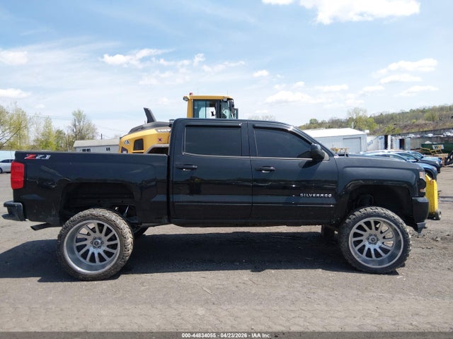 Продаж на аукціоні авто 2018 Chevrolet Silverado 1500 2lt, vin: 3GCUKREC2JG490473, номер лоту: 44834055