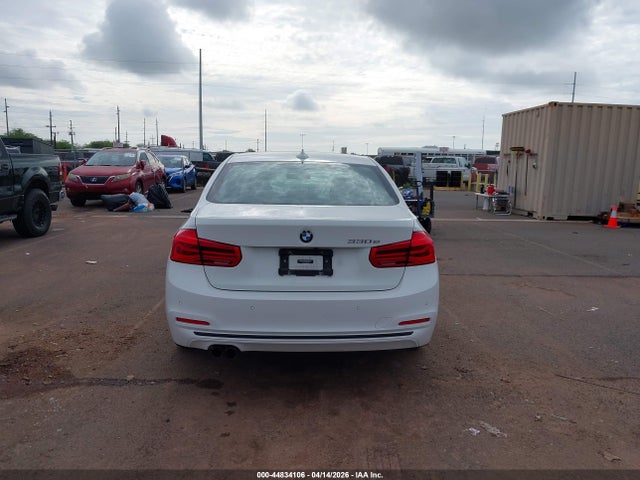 2017 Bmw 330e Iperformance მანქანა იყიდება აუქციონზე, vin: WBA8E1C35HA029125, აუქციონის ნომერი: 44834106