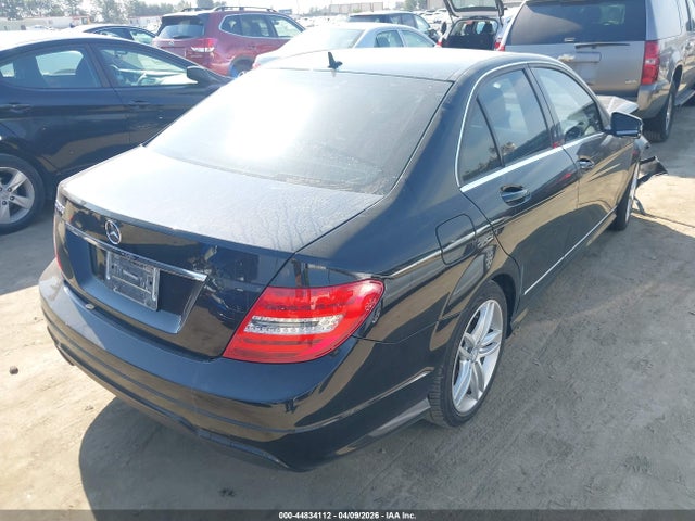 2014 MERCEDES-BENZ C 250 WDDGF4HB6ER305411 Photo 3