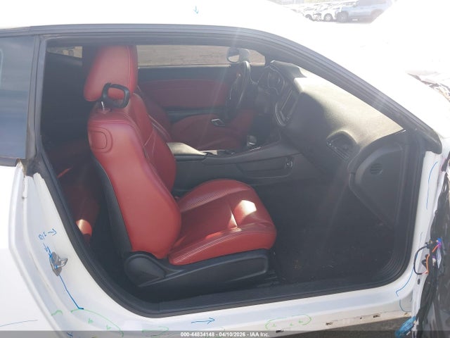 44834148 :رقم المزاد ، 2C3CDZAG5JH116572 vin ، 2018 Dodge Challenger Sxt Plus مزاد بيع