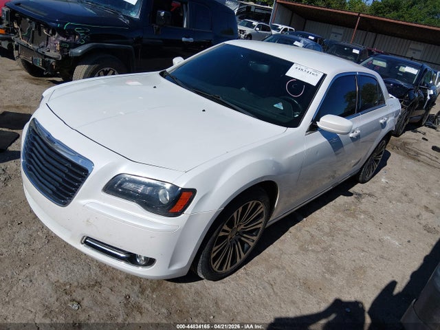 44834165 :رقم المزاد ، 2C3CCABG3DH711735 vin ، 2013 Chrysler 300 300s مزاد بيع