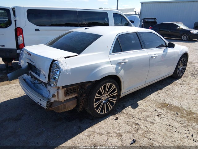 44834165 :رقم المزاد ، 2C3CCABG3DH711735 vin ، 2013 Chrysler 300 300s مزاد بيع