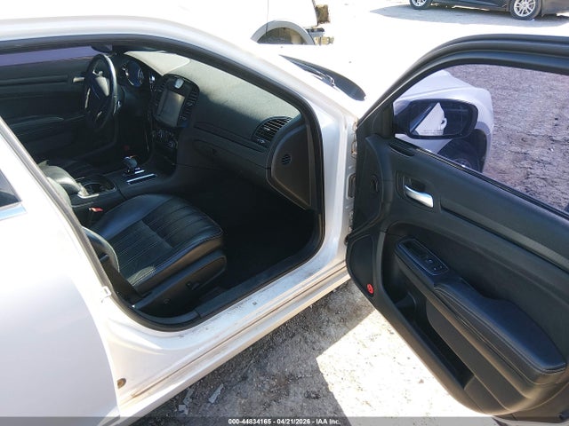 44834165 :رقم المزاد ، 2C3CCABG3DH711735 vin ، 2013 Chrysler 300 300s مزاد بيع