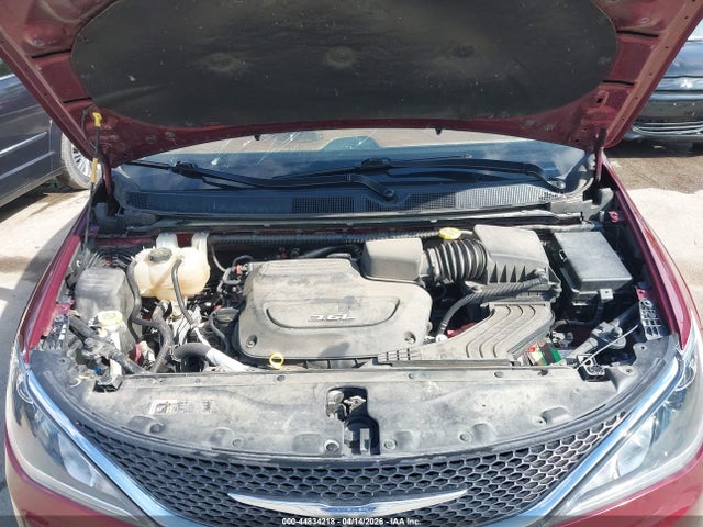 Продаж на аукціоні авто 2017 Chrysler Pacifica Limited, vin: 2C4RC1GG1HR559744, номер лоту: 44834218