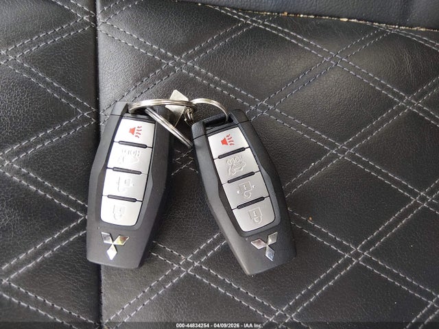 44834254 :رقم المزاد ، JA4J3VA88NZ059727 vin ، 2022 Mitsubishi Outlander Sel Special Edition 2wd مزاد بيع