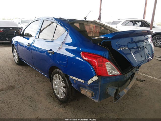 44834264 :رقم المزاد ، 3N1CN7AP9FL900879 vin ، 2015 Nissan Versa 1.6 S+ مزاد بيع