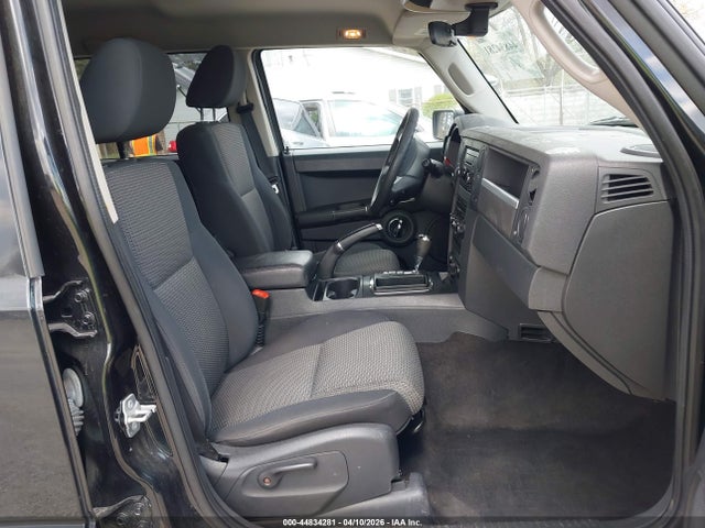 44834281 :رقم المزاد ، 1J4RG4GK3AC132214 vin ، 2010 Jeep Commander Sport مزاد بيع