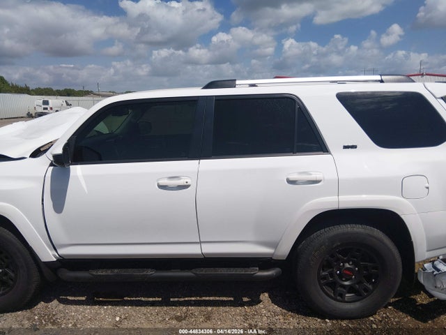 Продажа на аукционе авто 2021 Toyota 4runner Sr5, vin: JTEEU5JR5M5245403, номер лота: 44834306
