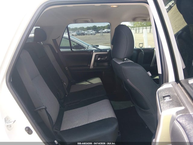 Продажа на аукционе авто 2021 Toyota 4runner Sr5, vin: JTEEU5JR5M5245403, номер лота: 44834306