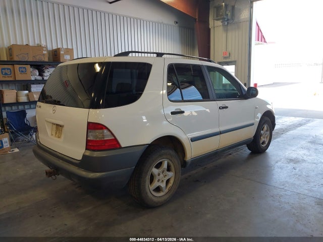 Продаж на аукціоні авто 1999 Mercedes-benz Ml 320, vin: 4JGAB54EXXA142549, номер лоту: 44834312