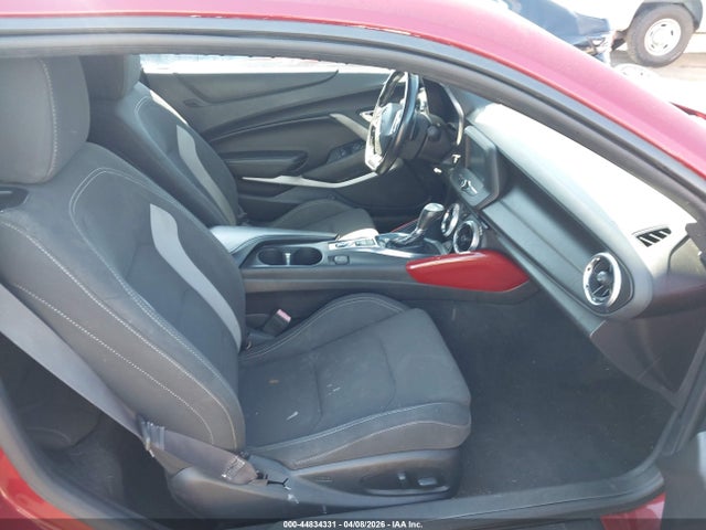 2017 CHEVROLET CAMARO 1G1FB1RX7H0136771 Photo 4