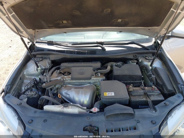 44834344 :رقم المزاد ، 4T1BF1FK7HU450573 vin ، 2017 Toyota Camry Le مزاد بيع