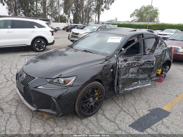 Lexus IS 300 2019 JTHBA1D20K5088611 Image 2