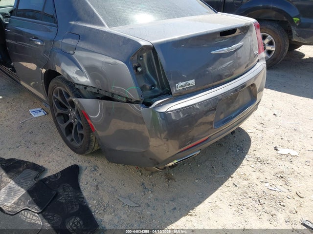44834388 :رقم المزاد ، 2C3CCABGXKH638120 vin ، 2019 Chrysler 300 300s مزاد بيع
