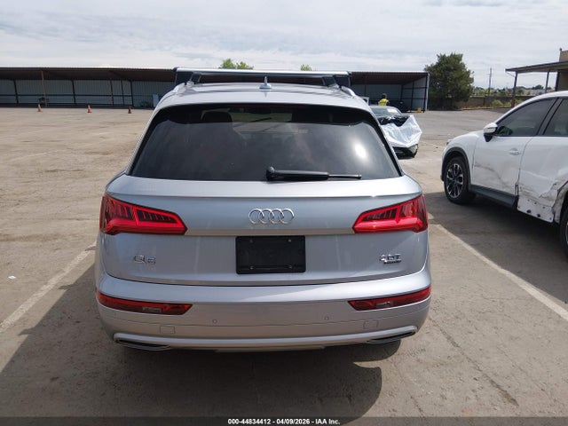 2018 Audi Q5 2.0t Premium/2.0t Tech Premium მანქანა იყიდება აუქციონზე, vin: WA1BNAFY7J2077770, აუქციონის ნომერი: 44834412