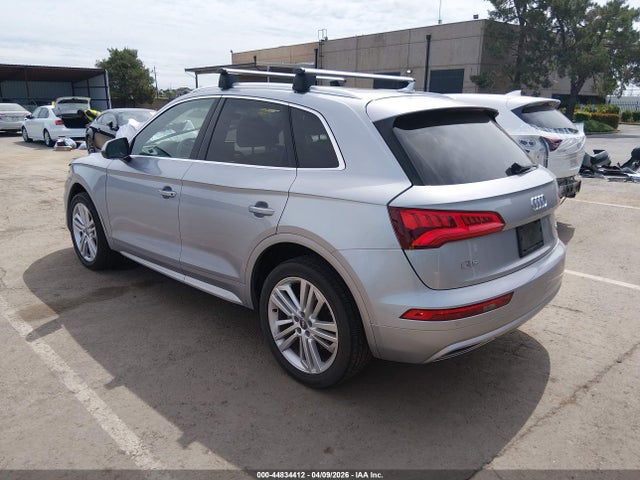 2018 Audi Q5 2.0t Premium/2.0t Tech Premium მანქანა იყიდება აუქციონზე, vin: WA1BNAFY7J2077770, აუქციონის ნომერი: 44834412
