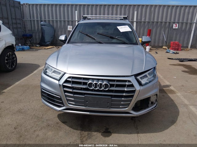 2018 Audi Q5 2.0t Premium/2.0t Tech Premium მანქანა იყიდება აუქციონზე, vin: WA1BNAFY7J2077770, აუქციონის ნომერი: 44834412