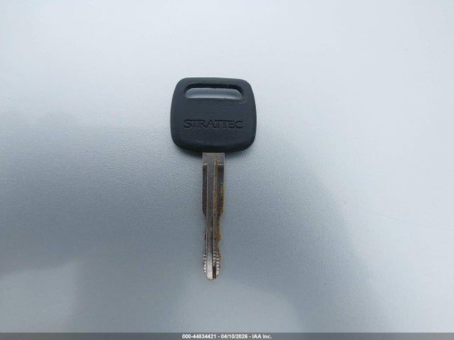 44834421 :رقم المزاد ، 5TBBT48131S168341 vin ، 2001 Toyota Tundra Ltd V8 مزاد بيع